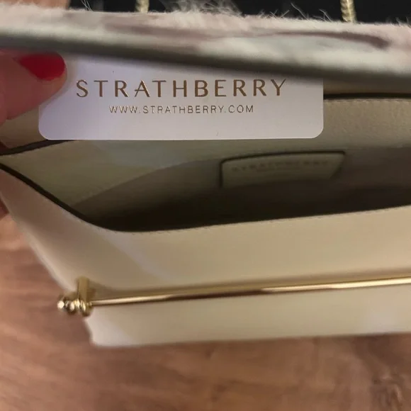 Strathberry Stylist Vanilla Textured Floral - Picture 8 of 11